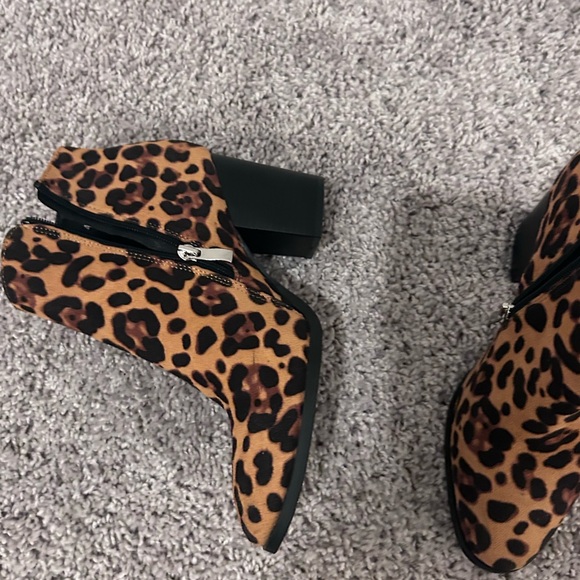 Leopard booties - Picture 2 of 4